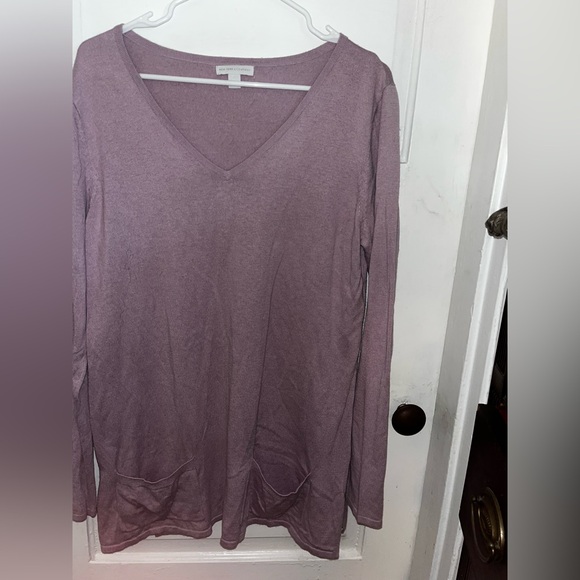 New York & Company Light Purple V-Neck Tunic Sweater - Picture 3 of 7